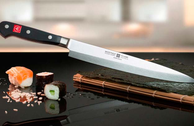 Cuchillo para sushi y pescado crudo
