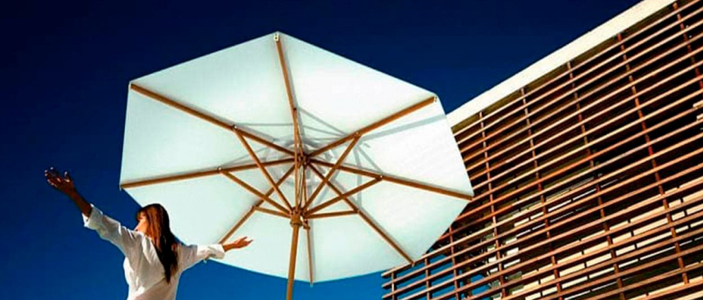 Sombrillas de terrazas para hostelería y particulares.